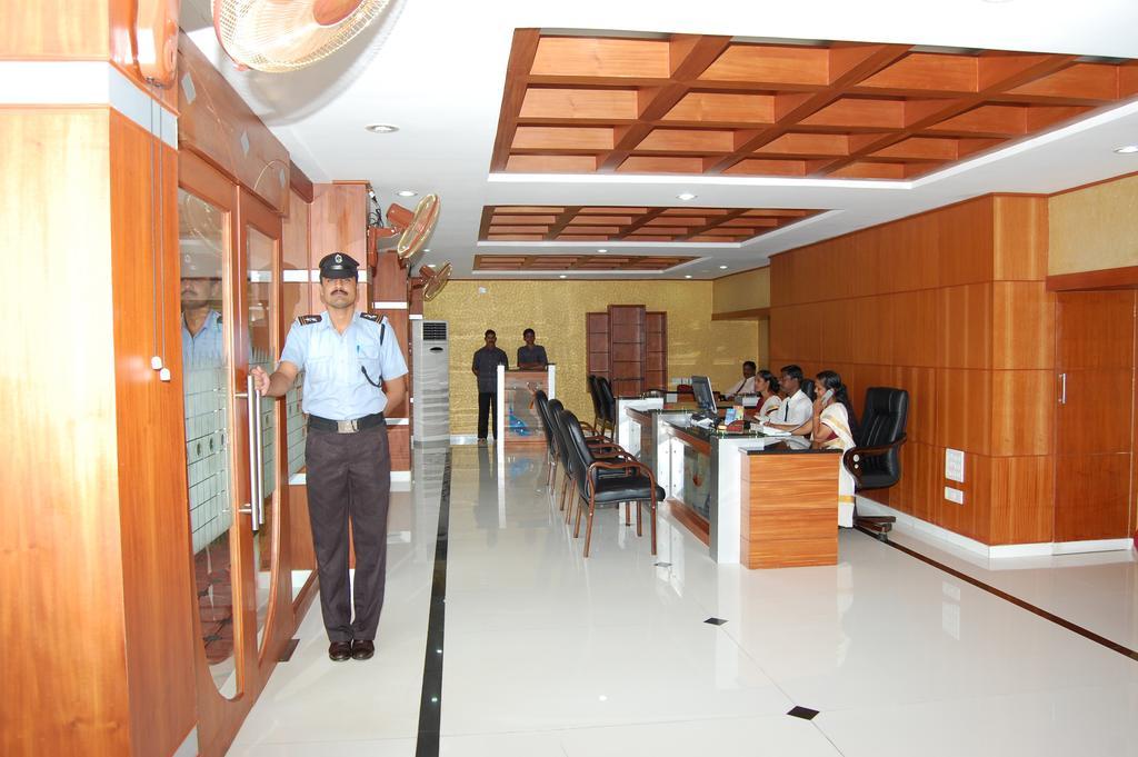 Hotel Kpm Regency Palakkad Exteriér fotografie