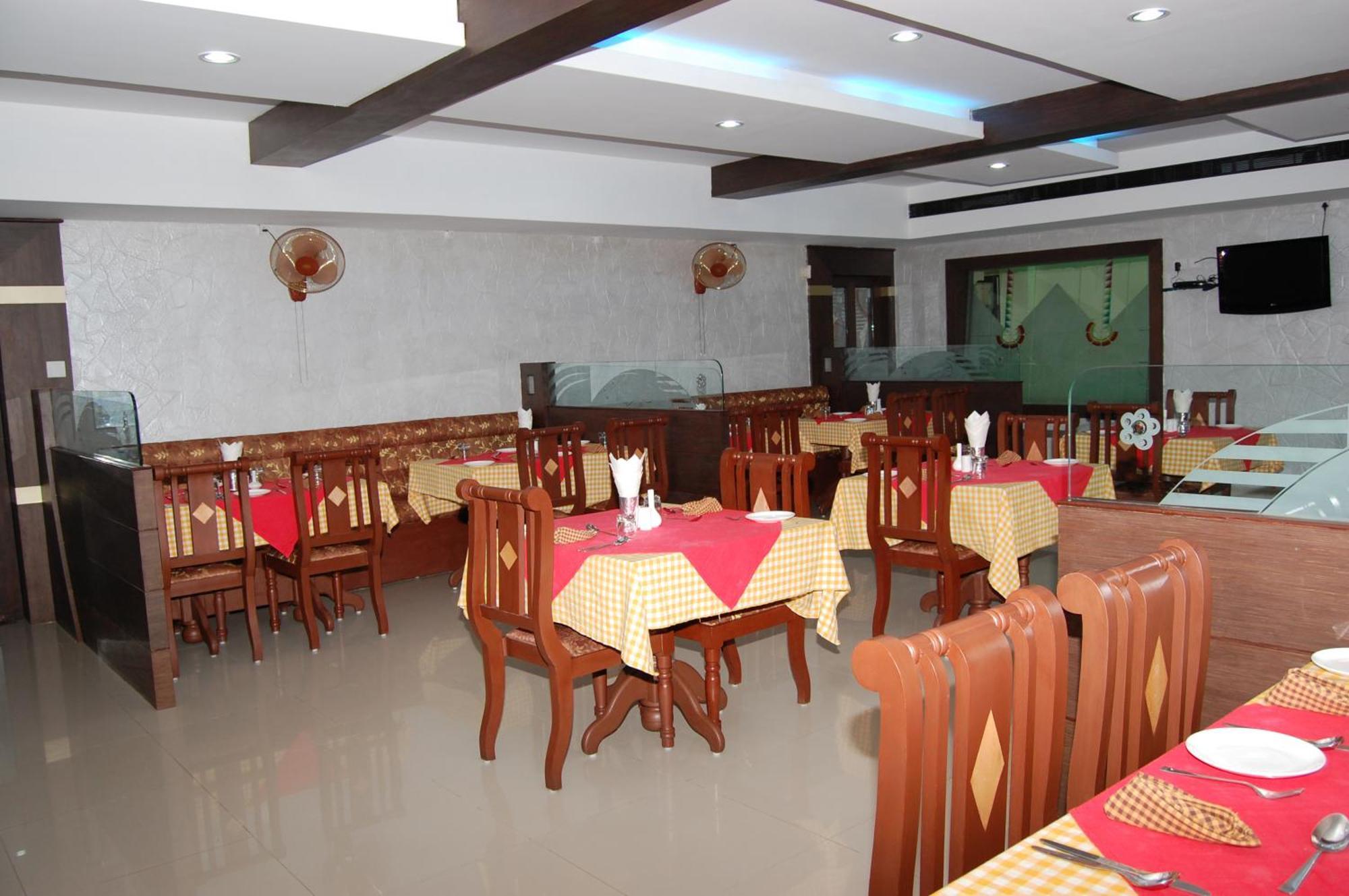 Hotel Kpm Regency Palakkad Pokoj fotografie