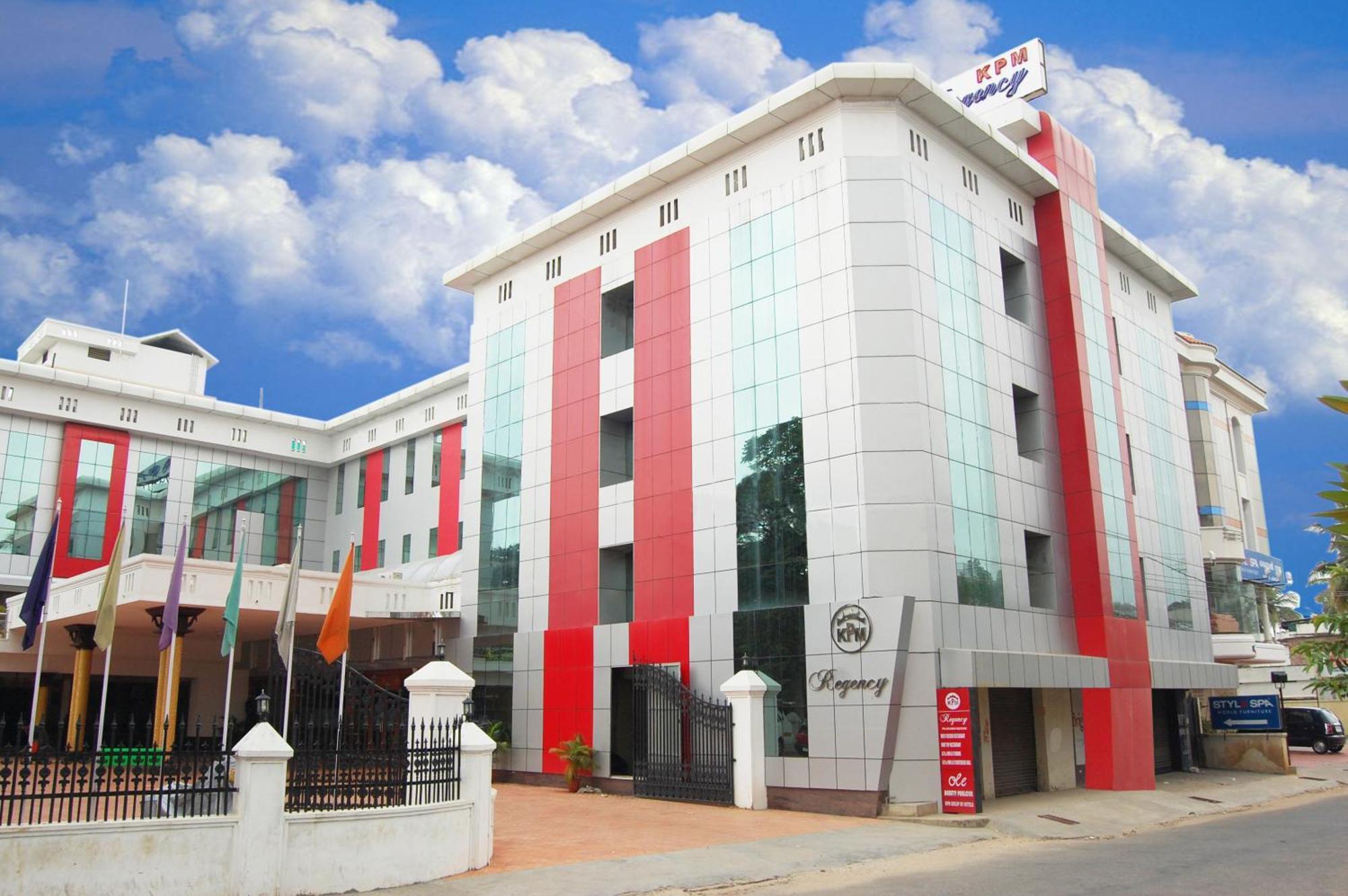 Hotel Kpm Regency Palakkad Exteriér fotografie